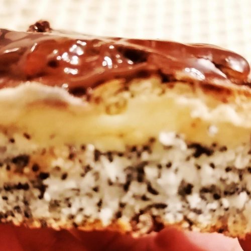 Prăjitură cu mac, cocos și cremă de vanilie