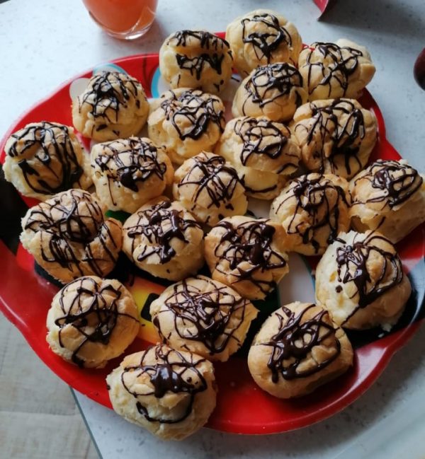 Eclere cu cremă de vanilie