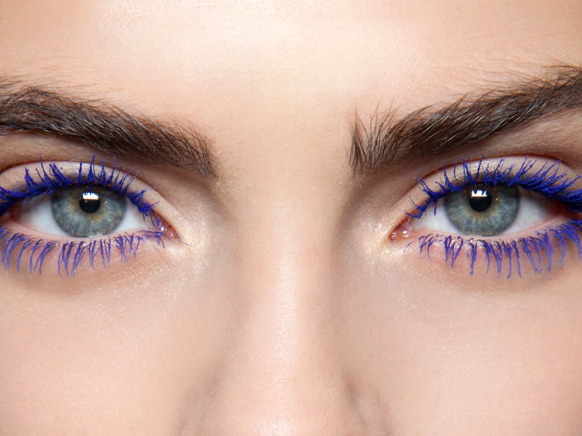 blue-colorful-mascara-promo